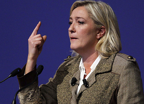 Participation de Fabius et Macron à l’inauguration de Renault: Marine le Pen humiliée !