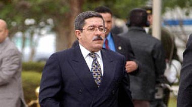 Après de courtes vacances, le gouvernement Ouyahia reprend du service