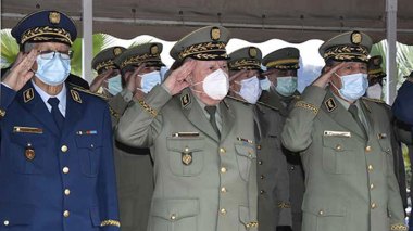 Chanegriha rend un dernier hommage aux victimes du crash d’un hélicoptère militaire