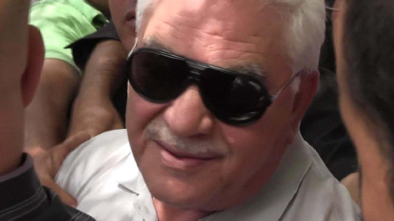 وفد من أبناء الشهداء عند زروال لإقناعه بالترشح