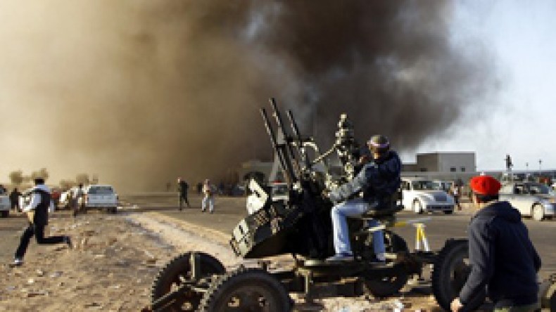 مصدر من قيادة الثورة للشروق: لن‭ ‬نستقبل‭ ‬أي‭ ‬مبادرة‭ ‬من‭ ‬القذافي‭ ‬إذا‭ ‬لم‭ ‬يتقدم‭ ‬بها‭ ‬هو‭ ‬شخصيا