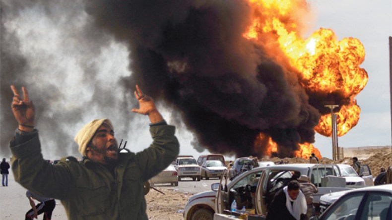 المجنون يقصف حقول النفط.. والجيش يقود الثوار نحو سيرت