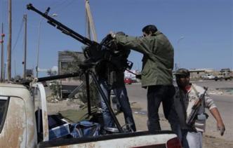 Libye: Ajdabiya, ville clé avant Benghazi, menacée par les pro-Kadhafi