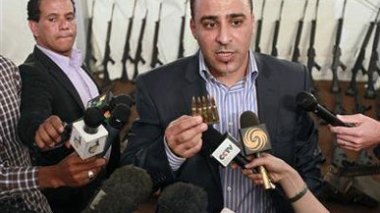 La Libye dément négocier un départ de Kadhafi