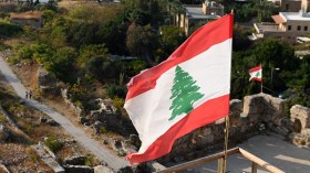 لبنان.. لعبة غير متوازنة بين حاضنتين