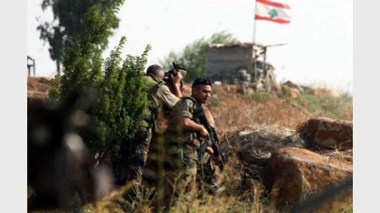 Trois Syriens blessés par une mine à la frontière libanaise, échange de tirs