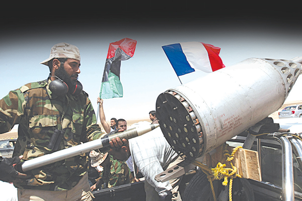 Paris joue avec le feu…Alger ne lâche pas Tripoli