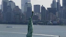 الجزائريون المتوجهون إلى أمريكا يستنجدون ببوتفليقة لتمديد تأشيرات السفر