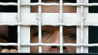 Quatre prisonniers algériens cousent leurs bouches en protestation à leur non libération