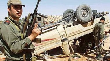 Libye : les combats se déportent en Tunisie