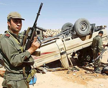 Libye : les combats se déportent en Tunisie