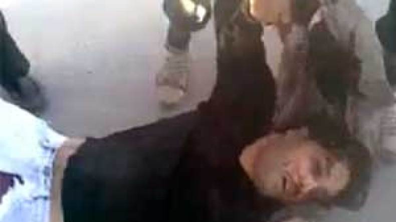 الليبيون يعانون أزمة خبز وأمان في رمضان