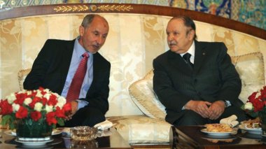 Libya's NTC leader Mustafa Abdeldjalil holds talks with Bouteflika