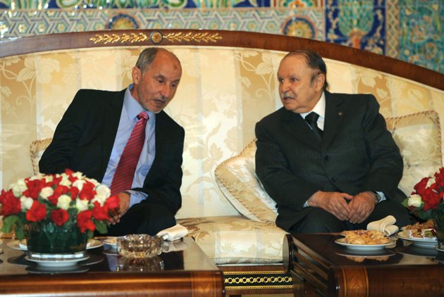 Libya's NTC leader Mustafa Abdeldjalil holds talks with Bouteflika