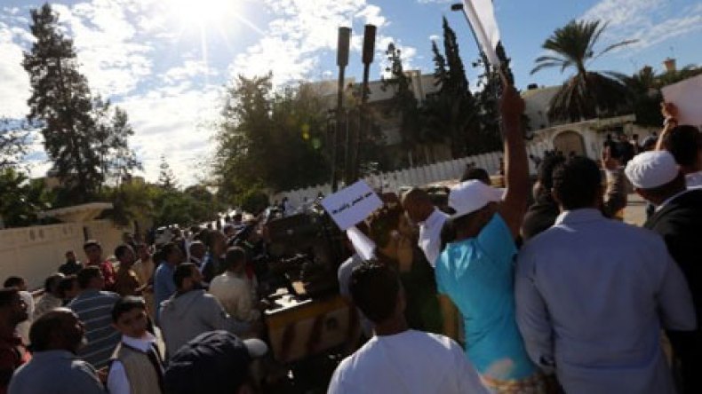 ارتفاع ضحايا أحداث طرابلس بليبيا إلى 43 قتيلا واندلاع مواجهات جديدة