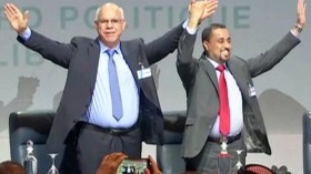 الجزائر تشيد بتوقيع الأطراف الليبية على الاتفاق السياسي