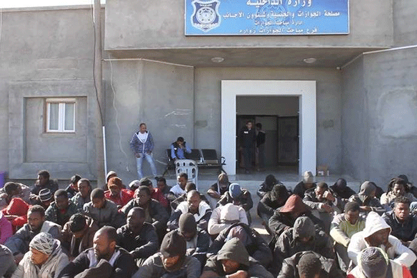 La Libye renvoie 46 migrants algériens