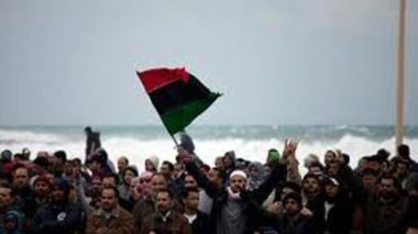 Les Libyens fêtent la résolution de l’ONU à Benghazi