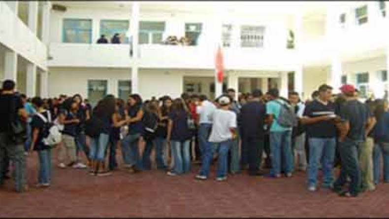 أولياء الراسبين والمعيدين في الثانوي يطالبون بامتحانات استدراكية