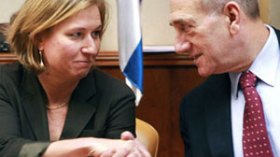 بيريز يكلف ليفني الاثنين تشكيل حكومة جديدة في اسرائيل