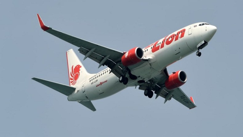 تحطم طائرة ركاب أندونيسية في عرض البحر