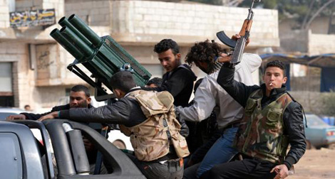 UE: “prudence” sur la livraison d’armes aux rebelles syriens