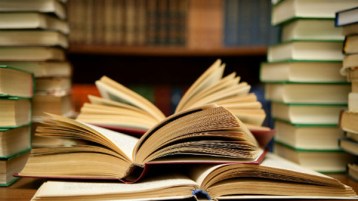 موسم حرق الكتب !!