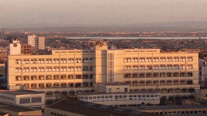 مجهول يقتحم ثانوية ويختطف تلميذة ويعتدي على أستاذة بوهران