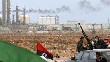 Libye : l'opposition envisage d'exporter du pétrole dans moins d'une semaine