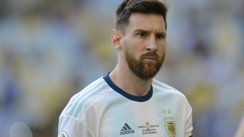 ميسى مهدد بالإيقاف سنتين