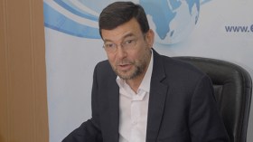 أحضر “الفتوش” بنفسي وحصلت على الزلابية الجزائرية بعد طابور طويل