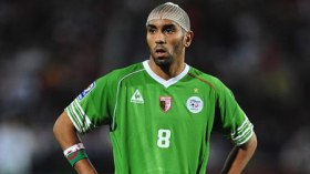 لموشية يطالب النادي الإفريقي بكامل مستحقاته المالية