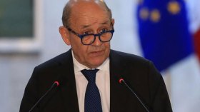 محاربة التطرف بإنهاء تدريس الثقافة واللغة العربيتين لأبناء المهاجرين الجزائريين!