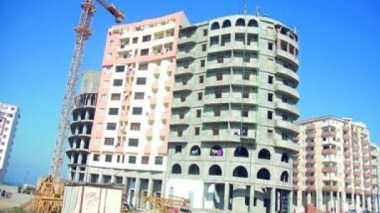 61.000 housing units ready for distribution, 137.000 ready ''on paper''