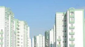 مواطنون يقتحمون  300 سكن بحي الموز بالعاصمة