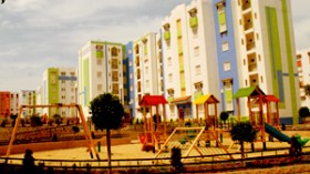 القروض  العقارية  تشمل  كل  الفئات حتى المستفيدين  من  السكن