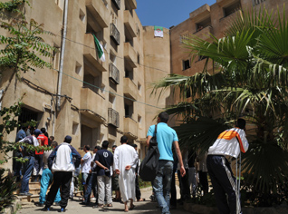 Angry citizens storm new social housing units in MÃ©dÃ©a province