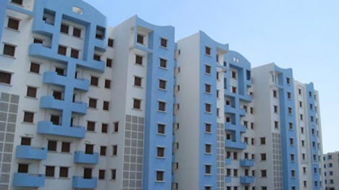 تسليم 674 ألف مسكن قبل نهاية 2012