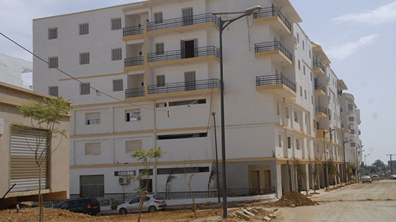 ضرائب على المساكن والمتاجر في فواتير الكهرباء بداية من جوان