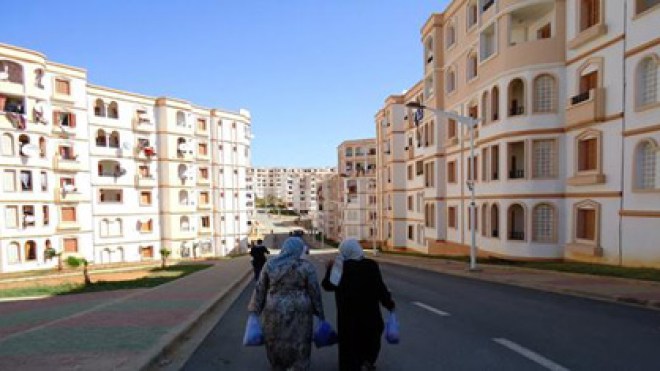 إخلاء السكنات الوظيفية من متقاعدي “العسكر” المالكين لـ”سكنات عائلية”