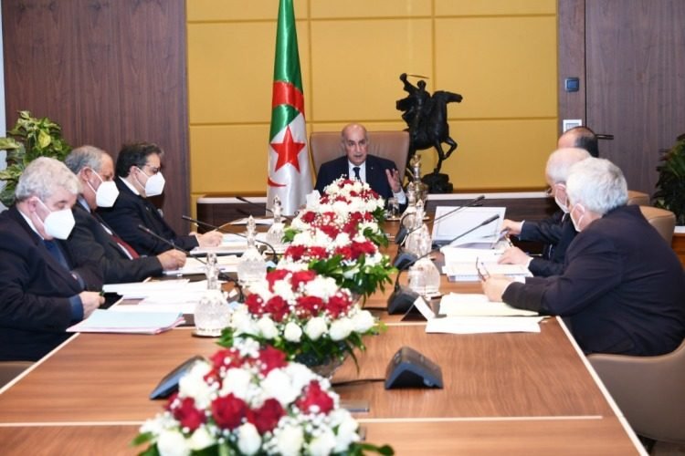 Loi sur les élections: Le président donne quatre instructions