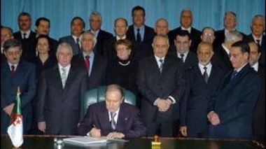 Répartition du budget de fonctionnement 2009 par département ministériel