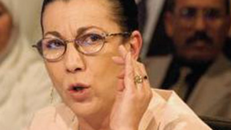 حنون: “البرلمان عاجز عن مكافحة الفساد وما قام به مهني عمل صبياني”