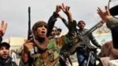 Libye: les rebelles prennent la raffinerie de Zaouïah