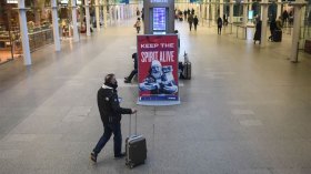 السلالة الجديدة لكورونا تعلق رحلات الإجلاء من بريطانيا