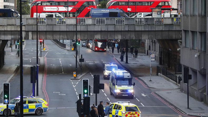 جرحى في عملية طعن “إرهابية” وسط لندن