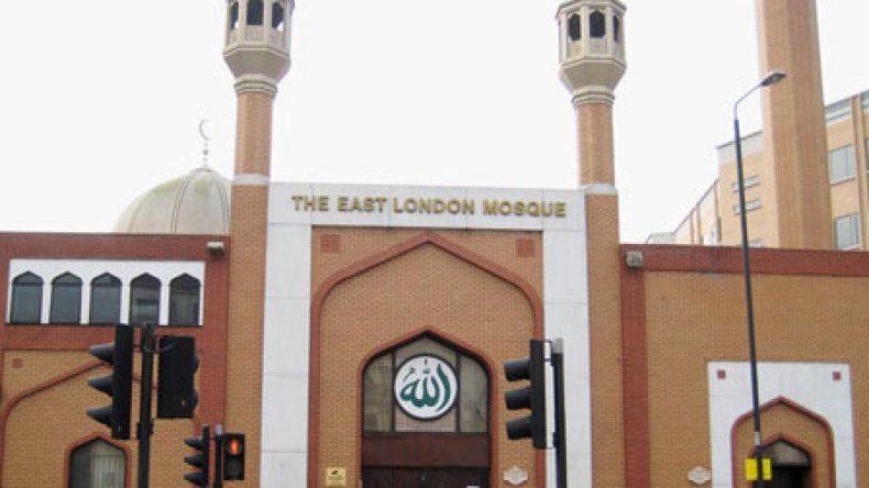 مساجد وبيع وصلوات لجمهور الأولمبياد