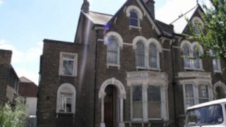 هكذا فكرت بريطانيا في مبادلة “بناتها” ببحارتها المحتجزين في الجزائر؟!