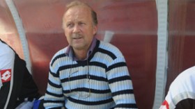 لانغ لـ “الشروق”: “لا نملك فريقا بإمكانه لعب رابطة أبطال إفريقيا”