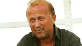 لانغ يطمئن أنصار “الكناري” ويعدهم بنقاط الخروب